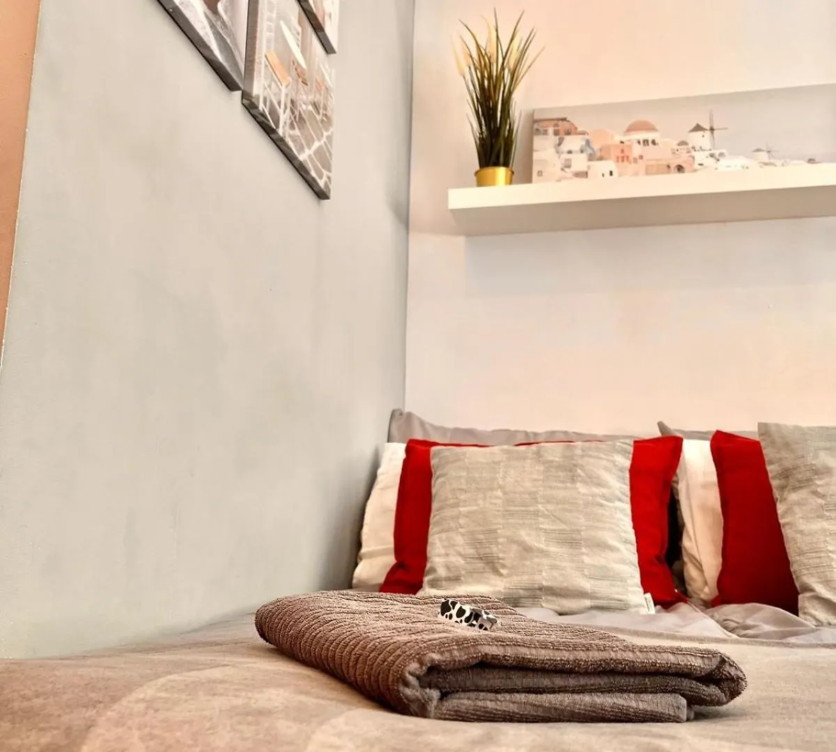 Special 1 Bed Room Condo Warszawa Center 0*, Warsaw