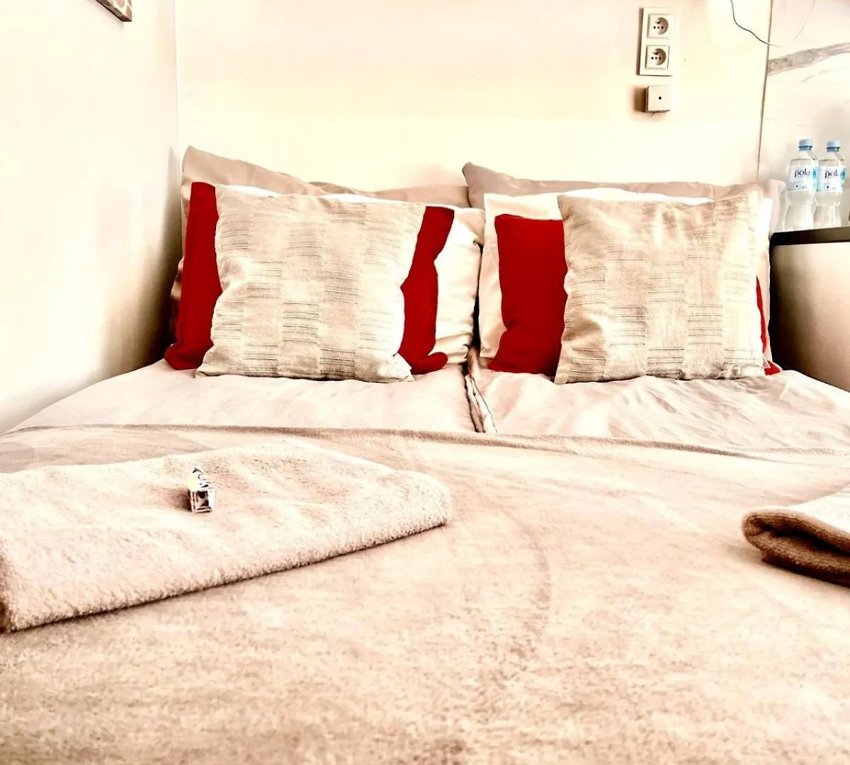 Special 1 Bed Room Condo Warszawa Center