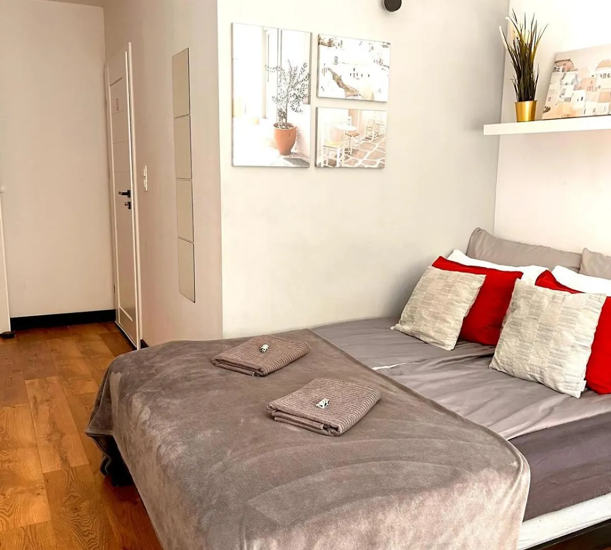 Apartment Special 1 Bed Room Condo Warszawa Center